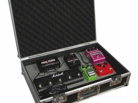 B-Stock: Odyssey FZGPEDAL24 Flight Case For 24″ Wide Guitar Pedal Board For Cheap